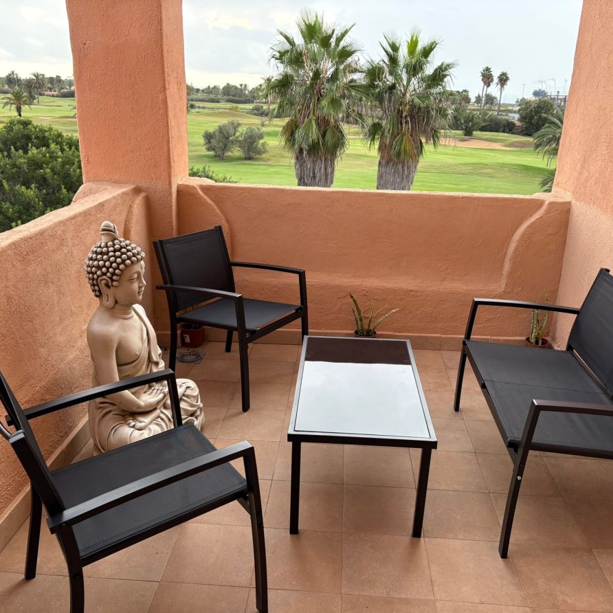 Terrasse med mobler 1 Destinations